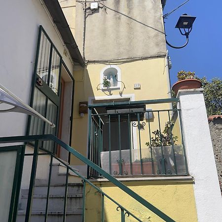 Casa Graziella Bed & Breakfast Celle Ligure Exterior photo